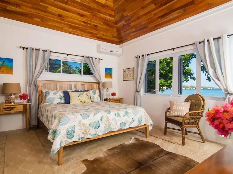 Villa Sea, Rio Bueno, Jamaica 0*,  Jamaica